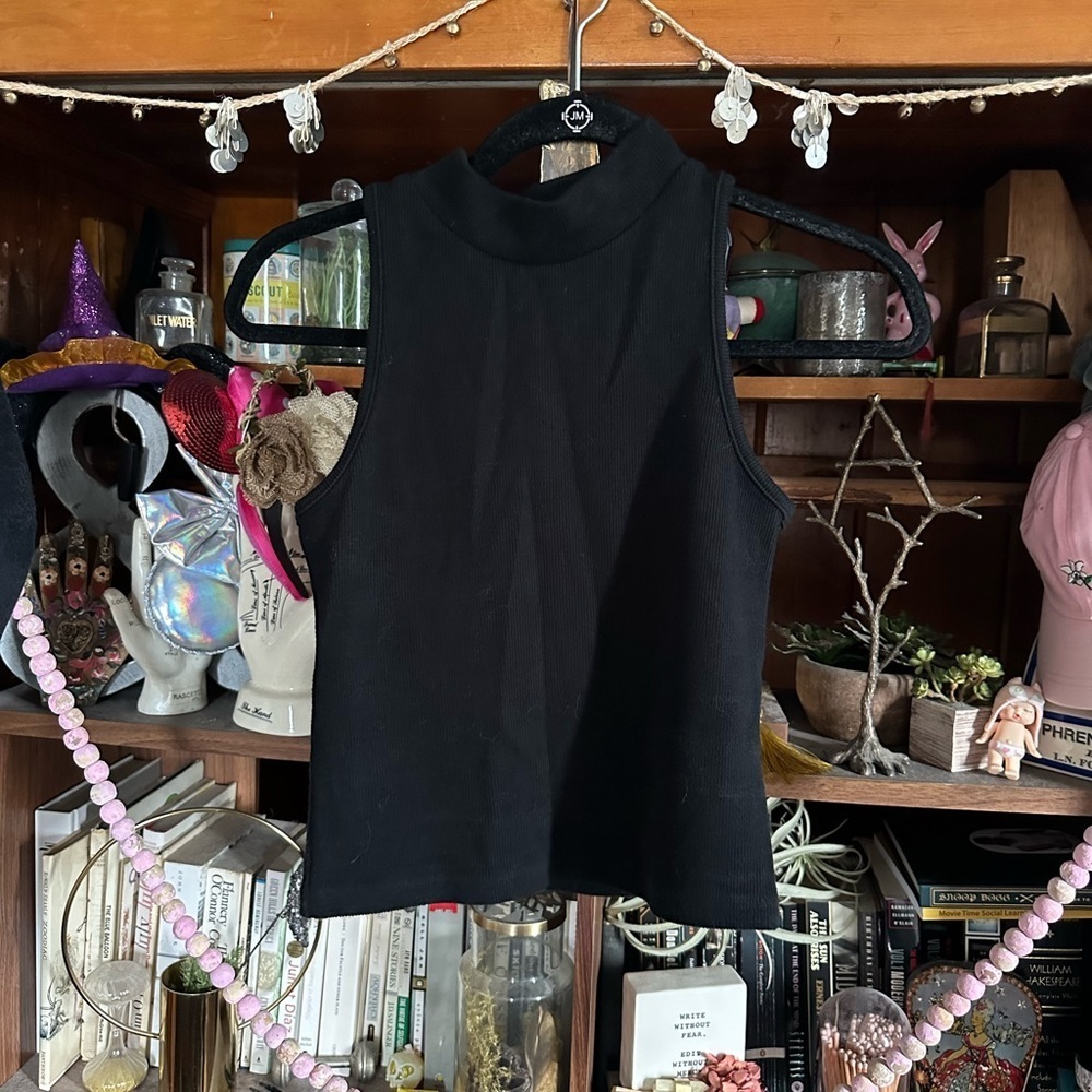 A new day black mockneck tank top sz small